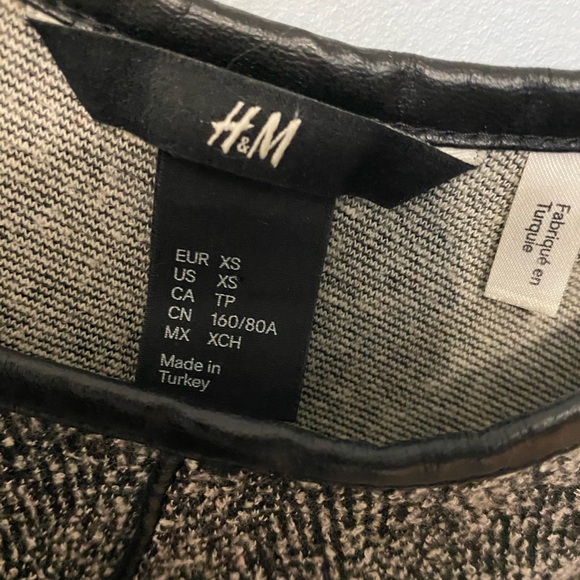 Dress - Picture 5 of 5